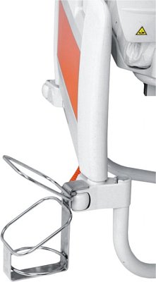 Držák na kyslíkovou láhev k upevnění do pouzdra u čela postele