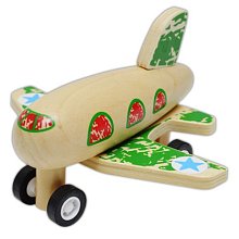 Dřevěné letadlo zelené