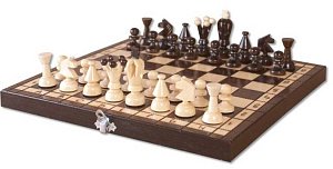 Šachy dřevěné z bukového dřeva 30x30cm