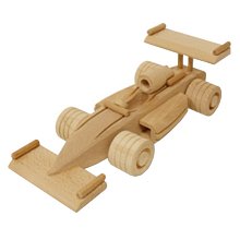 Maketa formule z masivního buku