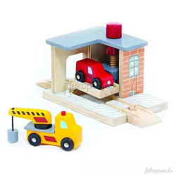Dřevěný autoservis